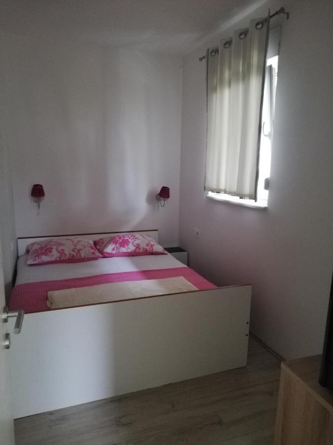 Apartmani Andrea Promajna Bagian luar foto