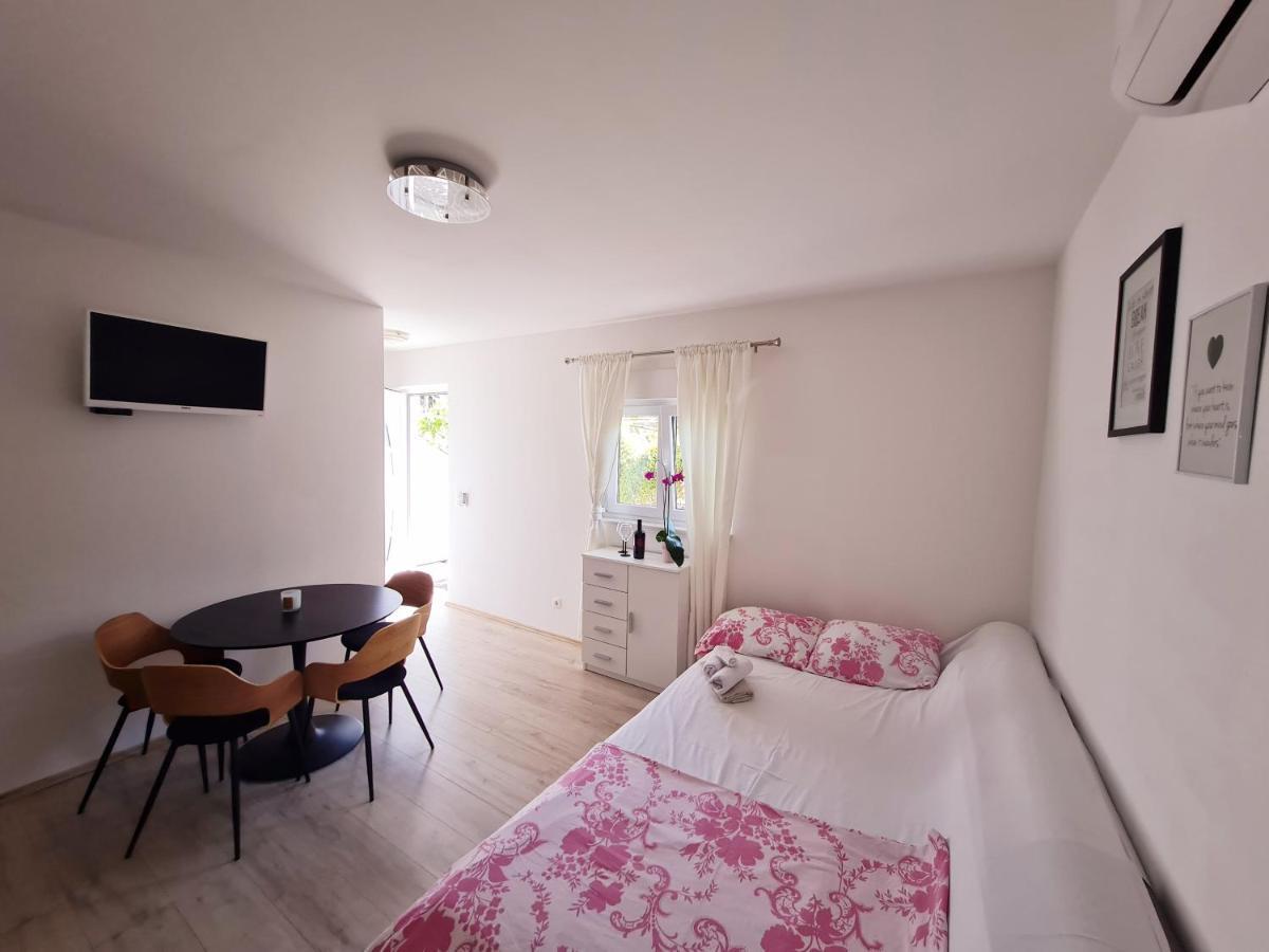 Apartmani Andrea Promajna Bagian luar foto