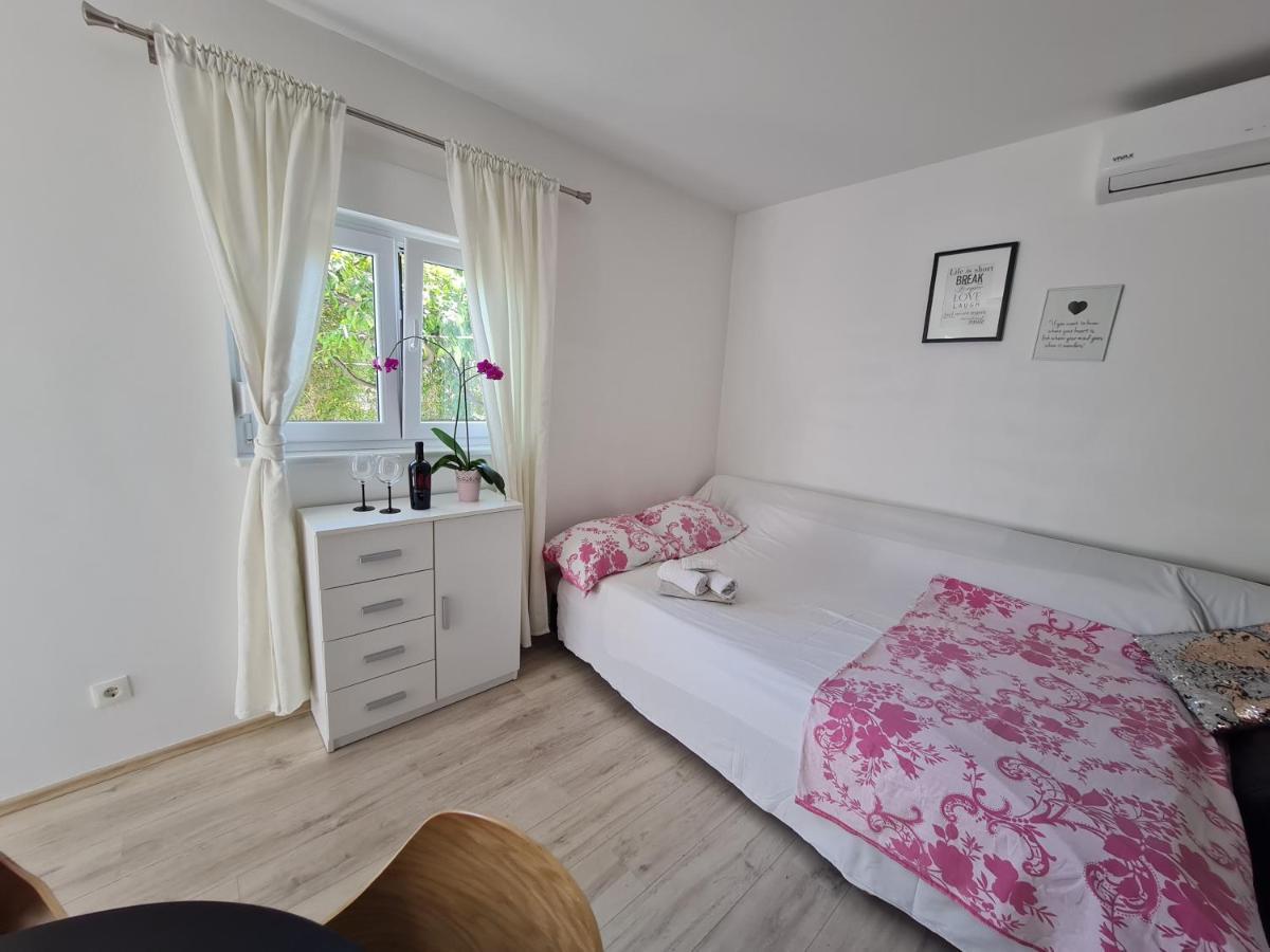 Apartmani Andrea Promajna Bagian luar foto